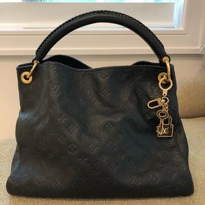 Louis Vuitton Artsy MM Navy Blue Hobo